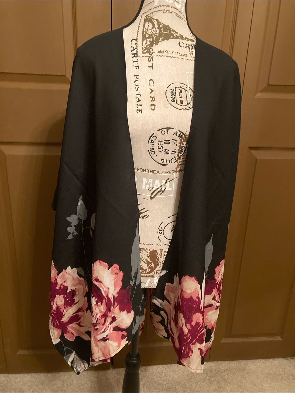 Vince Camuto Border Floral Topper/Ruana/Wrap with Armholes/Sleeves NWT